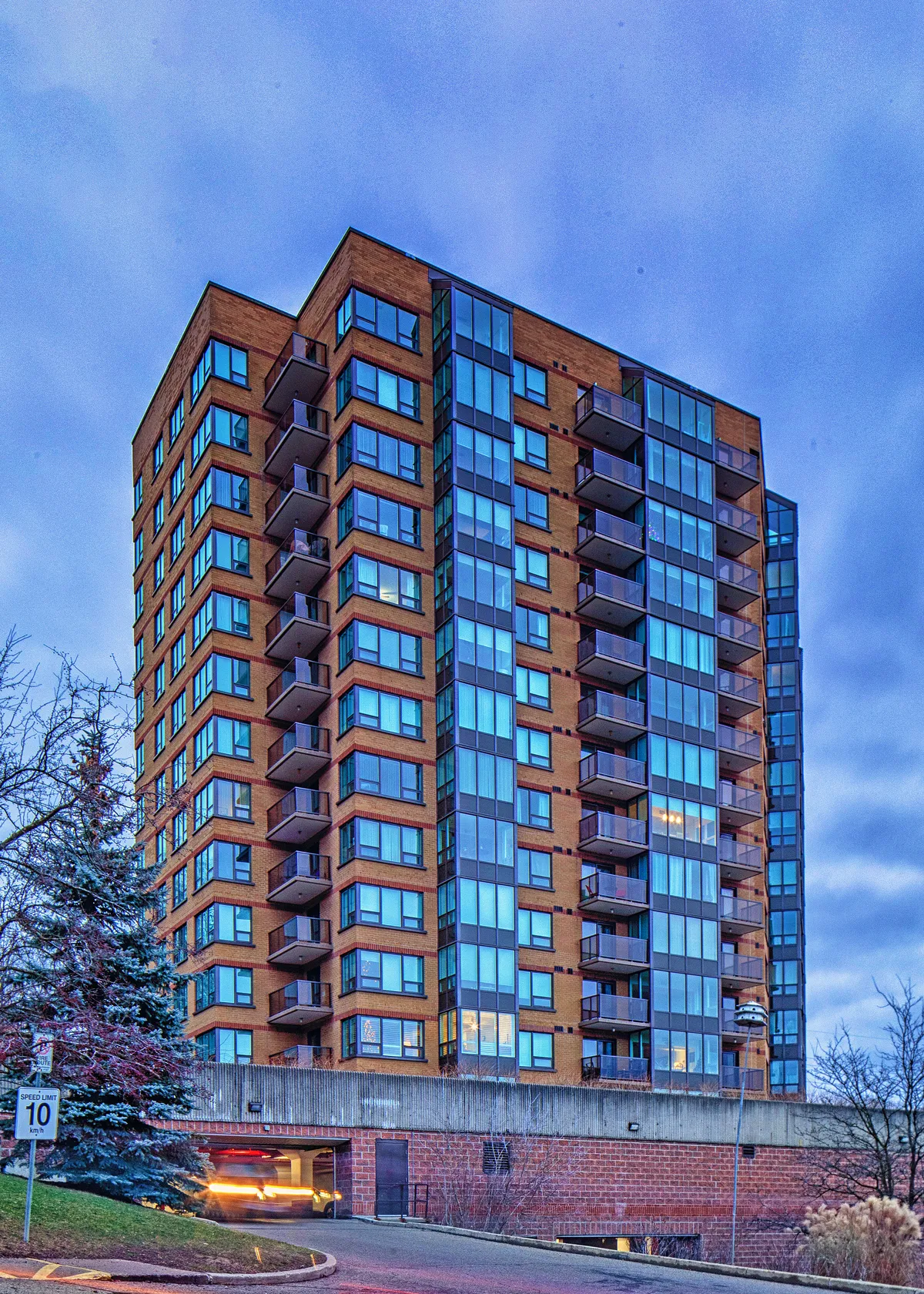 237 King St W, Cambridge

