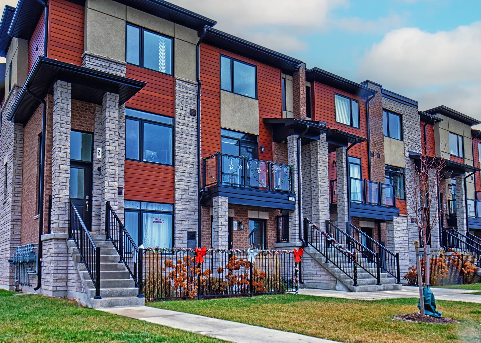 600 North Service Rd, Stoney Creek

