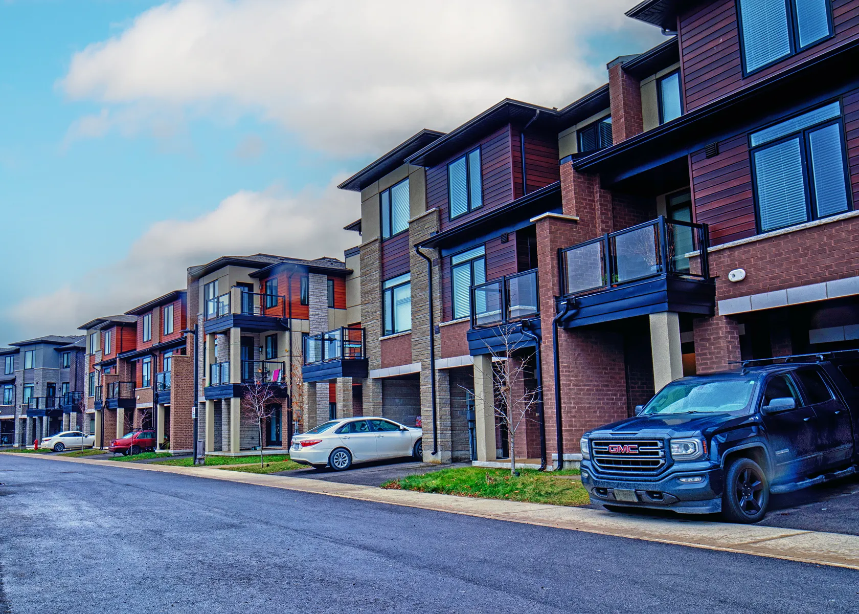 600 North Service Rd, Stoney Creek

