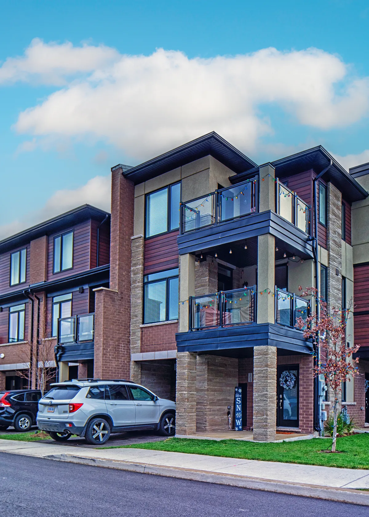 600 North Service Rd, Stoney Creek

