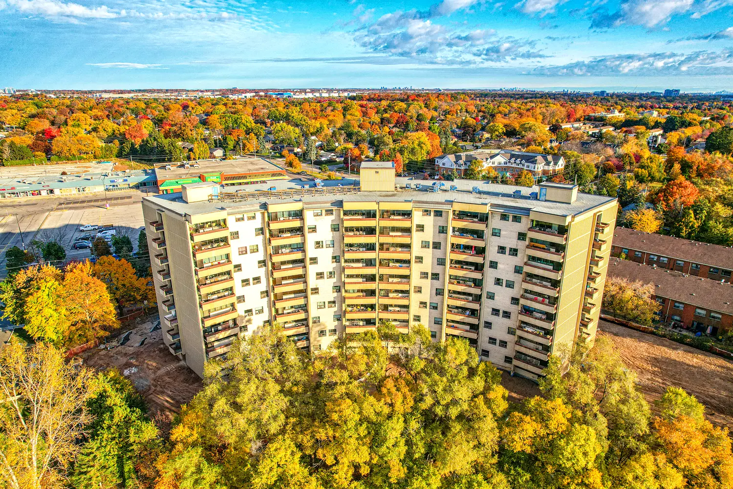 5348 Lakeshore Road East, Burlington